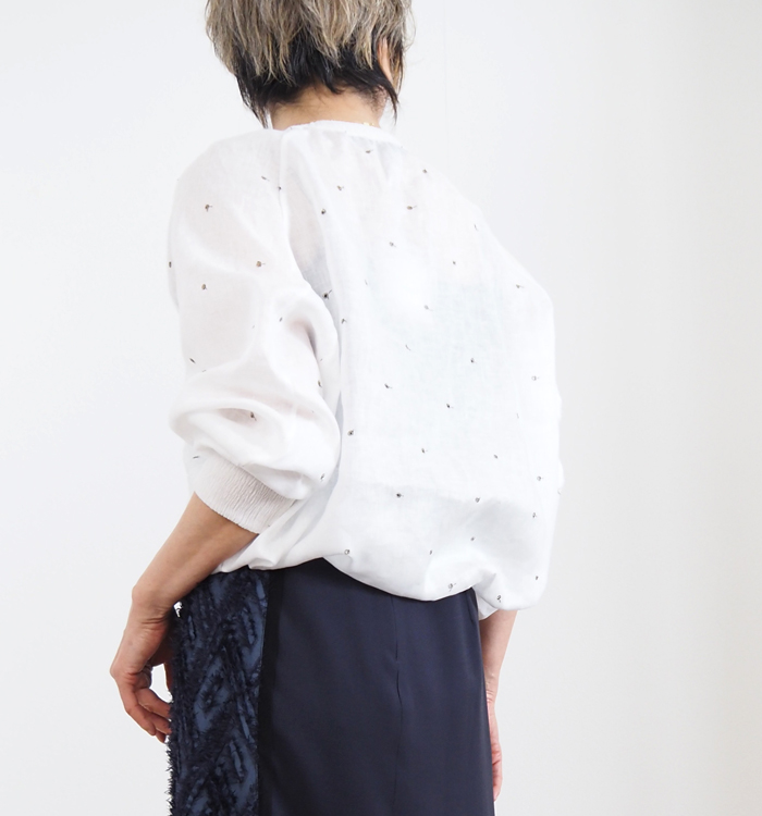 Squady スカディ ドット刺繍リネンプルオーバーシャツ 日本製