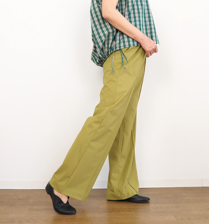 MIDIUMISOLID ミディウミソリッド ストレッチパンツ ストレートライン レディース