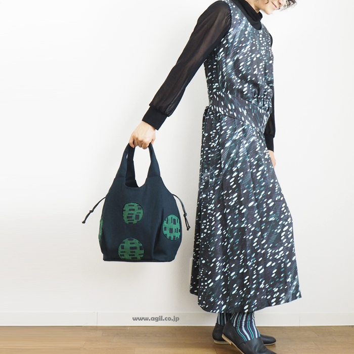 TOMOO DESIGNS (トモオデザインズ) ドット柄 布トートバッグ 巾着口 スプラッシュバッグ レディース