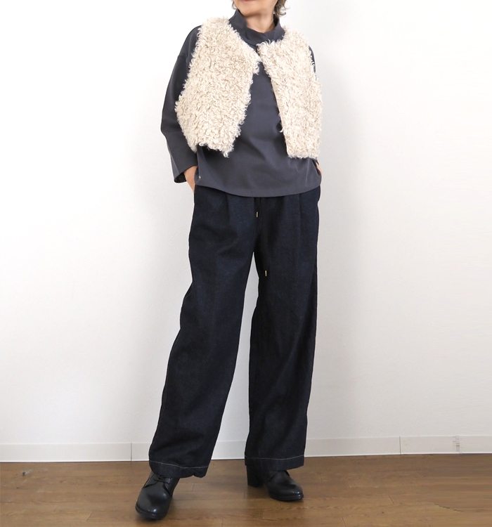 Munich ミューニック リバーシブルジレ カーリーフェイクファーxシープボア レディース