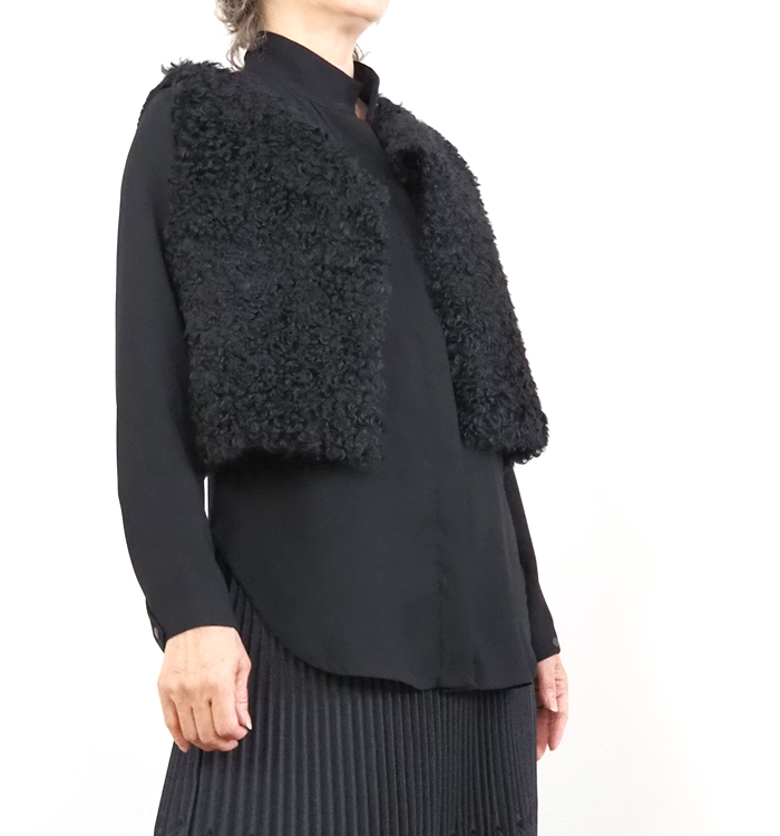 Munich ミューニック リバーシブルジレ カーリーフェイクファーxシープボア レディース