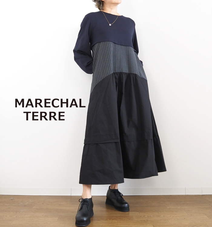 MARECHAL TERRE ドッキングデザインワンピース ネイビー 正面の着用イメージ