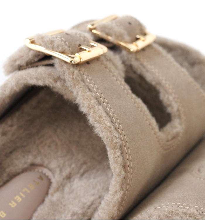 ATELIER BRUGGE ファーサンダル スタイリング