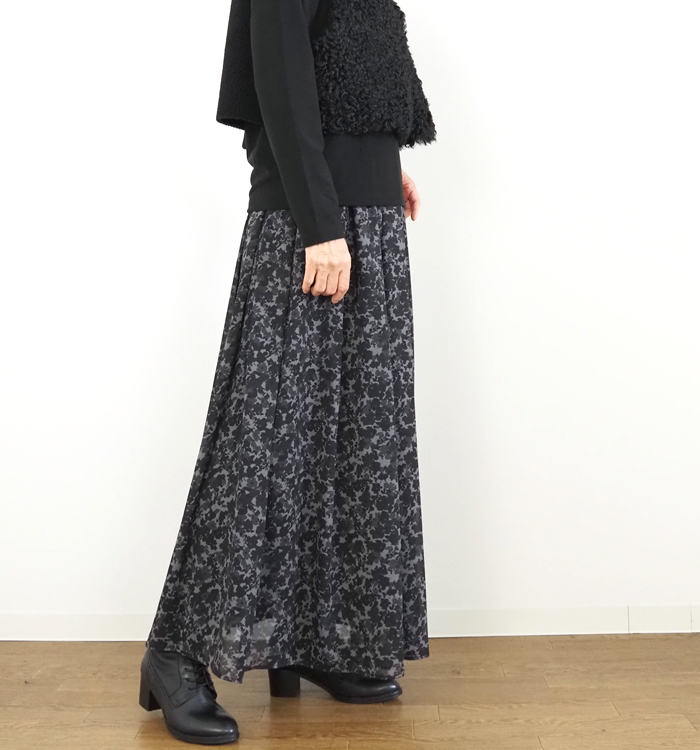 mizuiro ind ミズイロインド フラワープリントロングスカート ブラック系