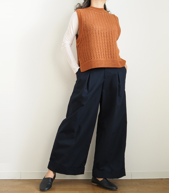 sosotto ソソット 透かし編みスリットベスト レディース