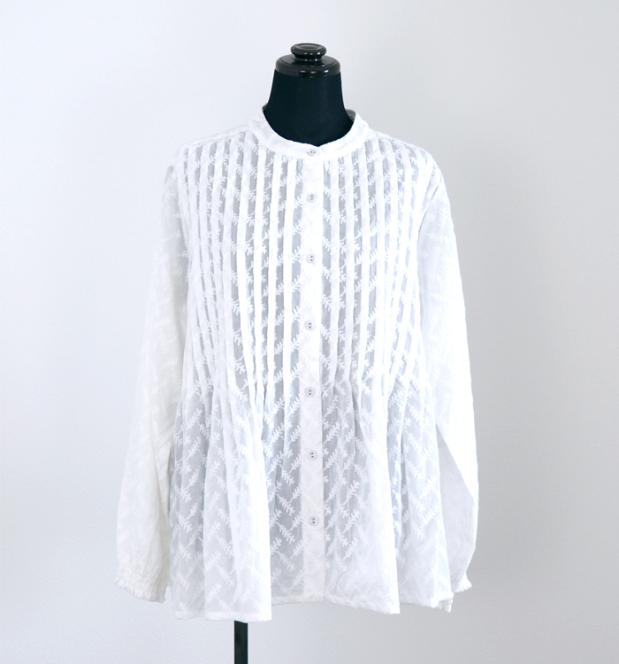 sosotto ソソット 刺繍ピンタックブラウス 小枝柄