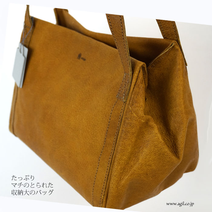 mononogu (もののぐ) ショルダーバッグ 豚革パラフィンスムース キャメル レディース