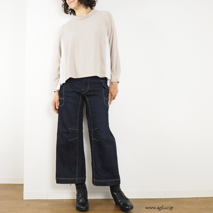 isato design works (イサトデザインワークス) バックプリーツ フレアーブラウス 長袖 レディース