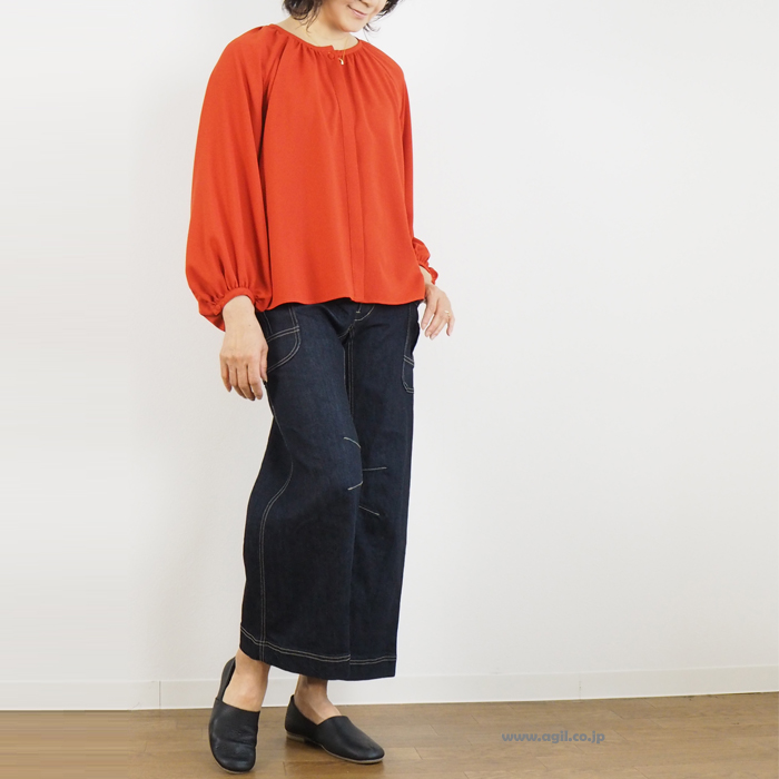 isato design works イサトデザインワークス 長袖ギャザーブラウス レディース