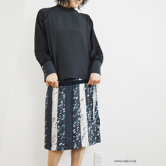 isato design works イサトデザインワークス プルオーバーブラウス オパール加工 ボトルネック レディース
