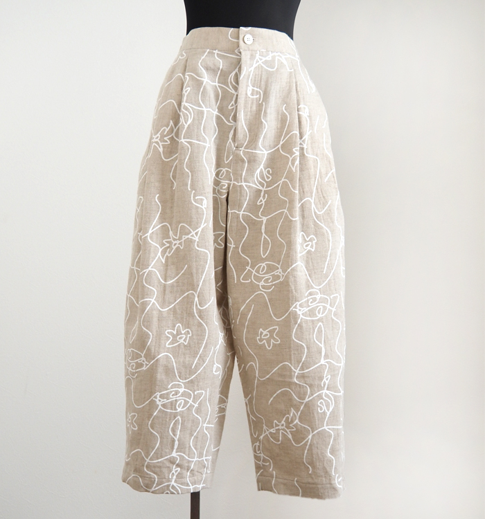 MANON マノン 綿麻ワッシャーフラワープリントバルーンパンツ
