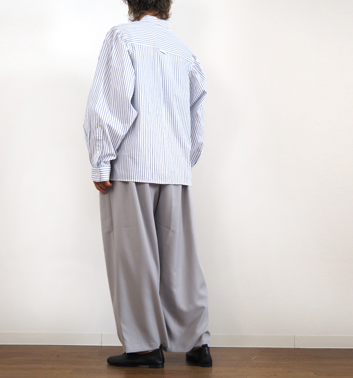 MANON マノン ギャザースリーブ バンドカラーシャツ レディース