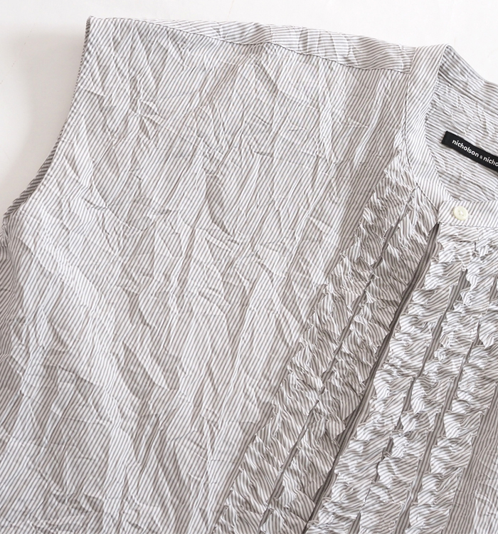 nicholson and nicholson ニコルソンアンドニコルソン シワ加工 フリルブラウス