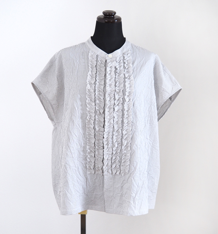 nicholson and nicholson ニコルソンアンドニコルソン シワ加工 フリルブラウス