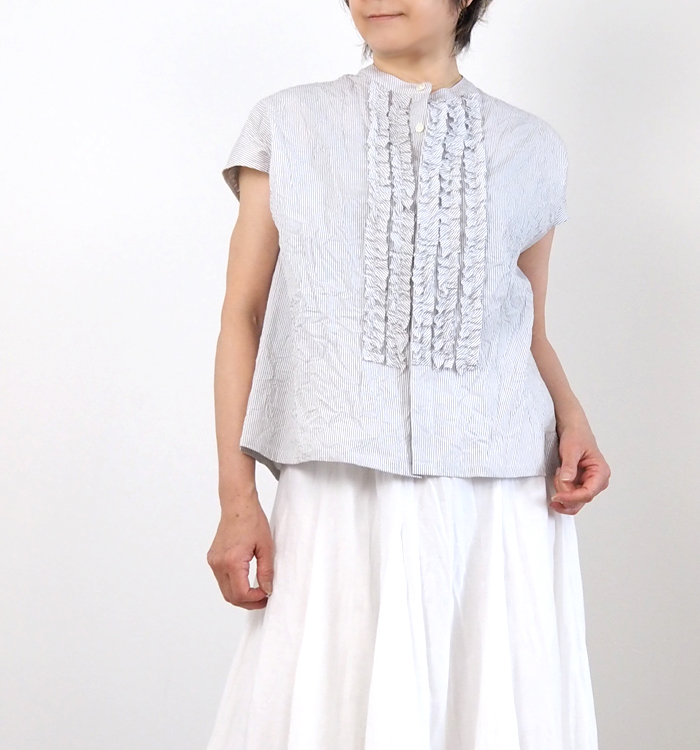 nicholson and nicholson ニコルソンアンドニコルソン シワ加工 フリルブラウス