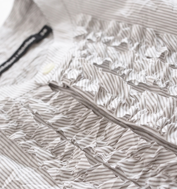 nicholson and nicholson ニコルソンアンドニコルソン シワ加工 フリルブラウス