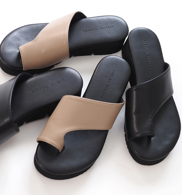 ATELIER BRUGGE アトリエブルージュ トングサンダル